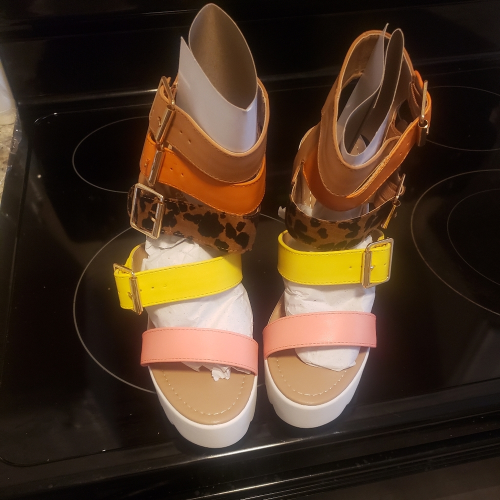 Shoes - Picture 2 of 2